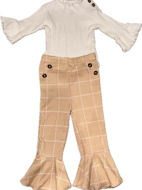 Rachel Zoe White Ribbed Baby Top with Ruffle Trim
